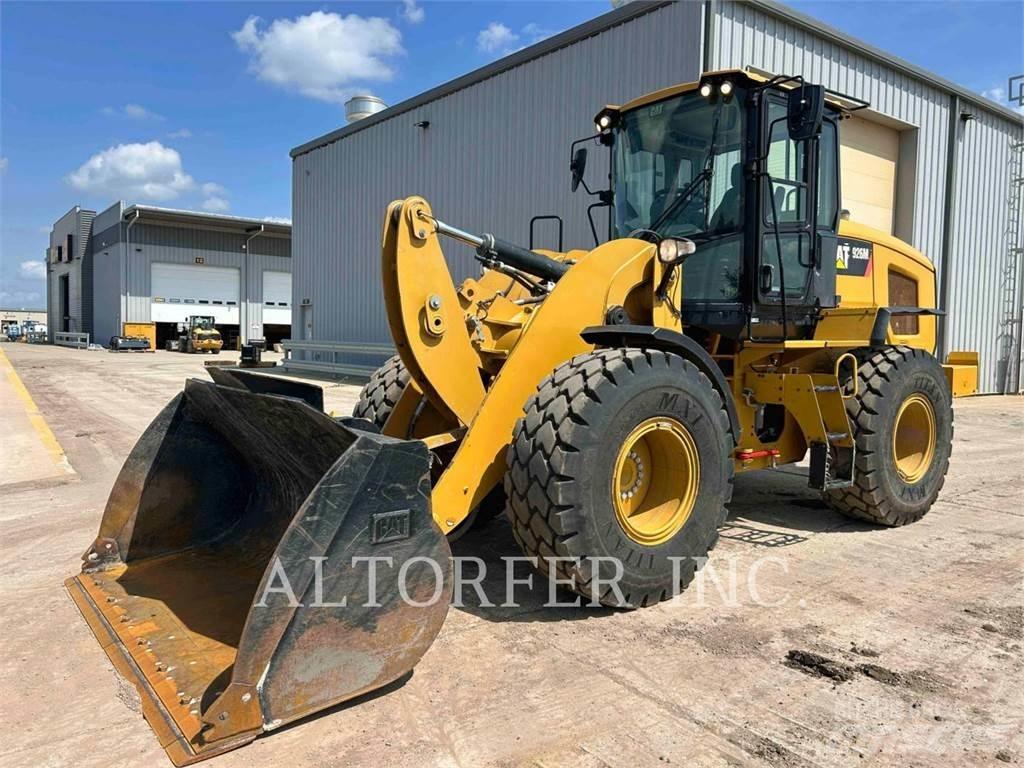 CAT 926M Rataslaadurid