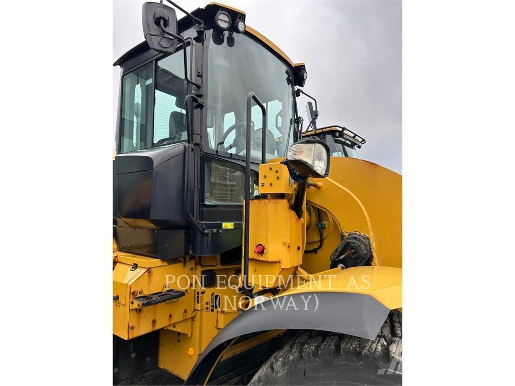 CAT 926M Rataslaadurid