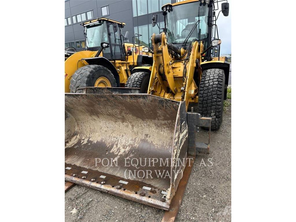CAT 926M Rataslaadurid