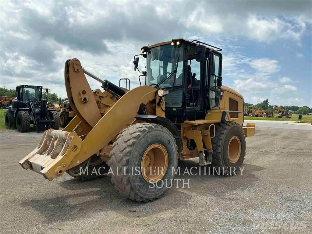 CAT 926M Rataslaadurid