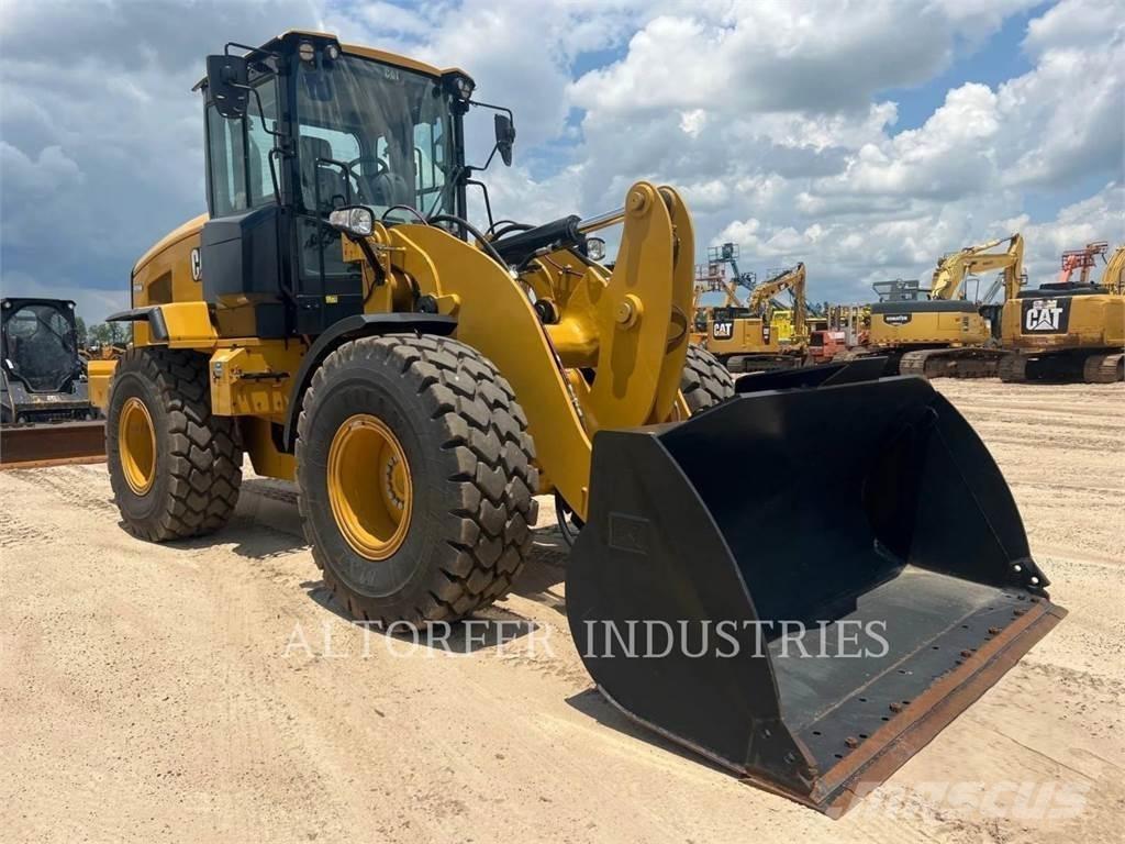 CAT 926M Rataslaadurid