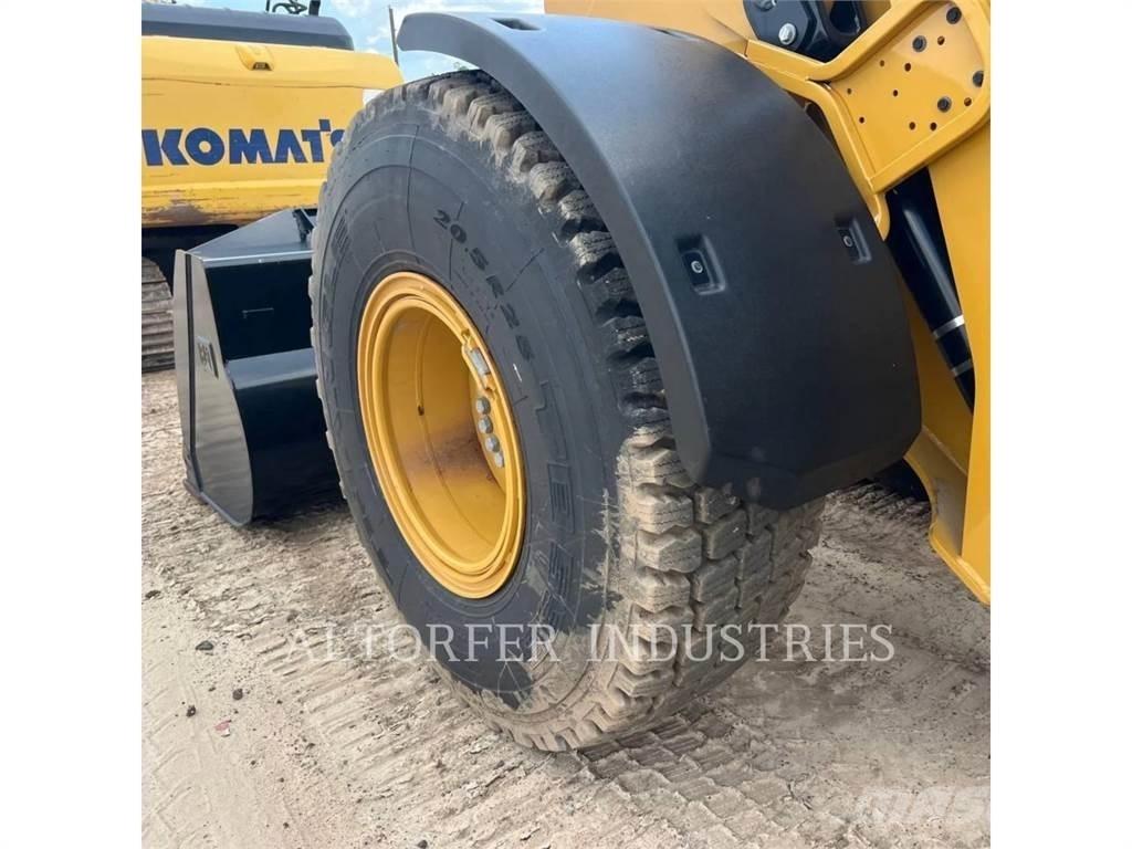 CAT 926M Rataslaadurid