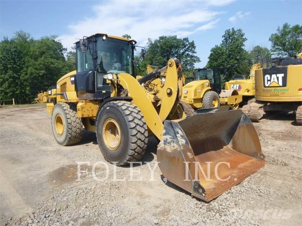 CAT 926M Rataslaadurid