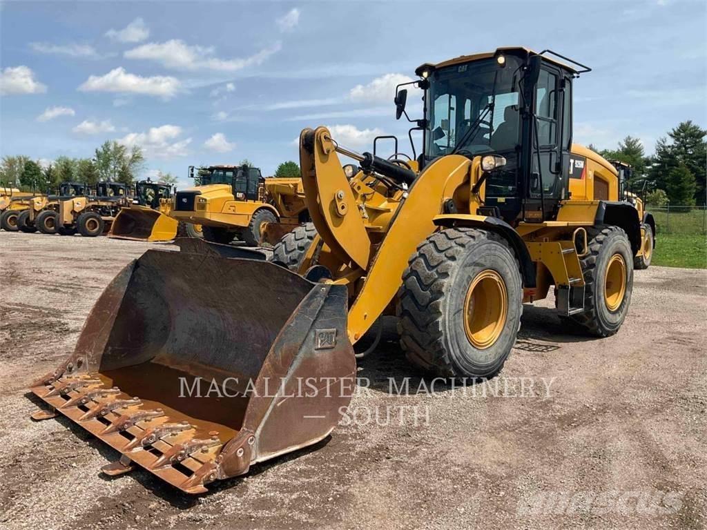 CAT 926M Rataslaadurid