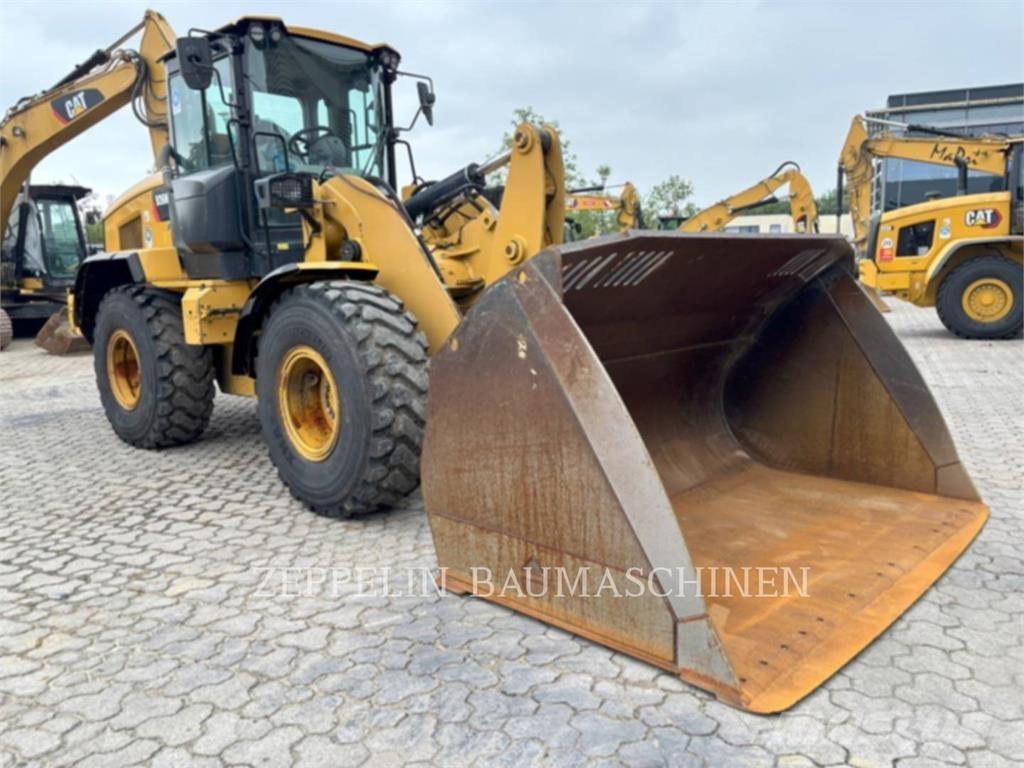 CAT 926M Rataslaadurid