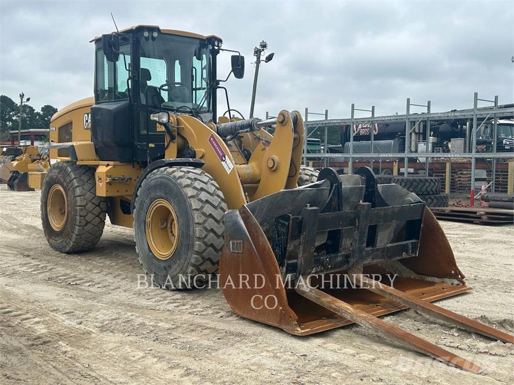 CAT 926M Rataslaadurid