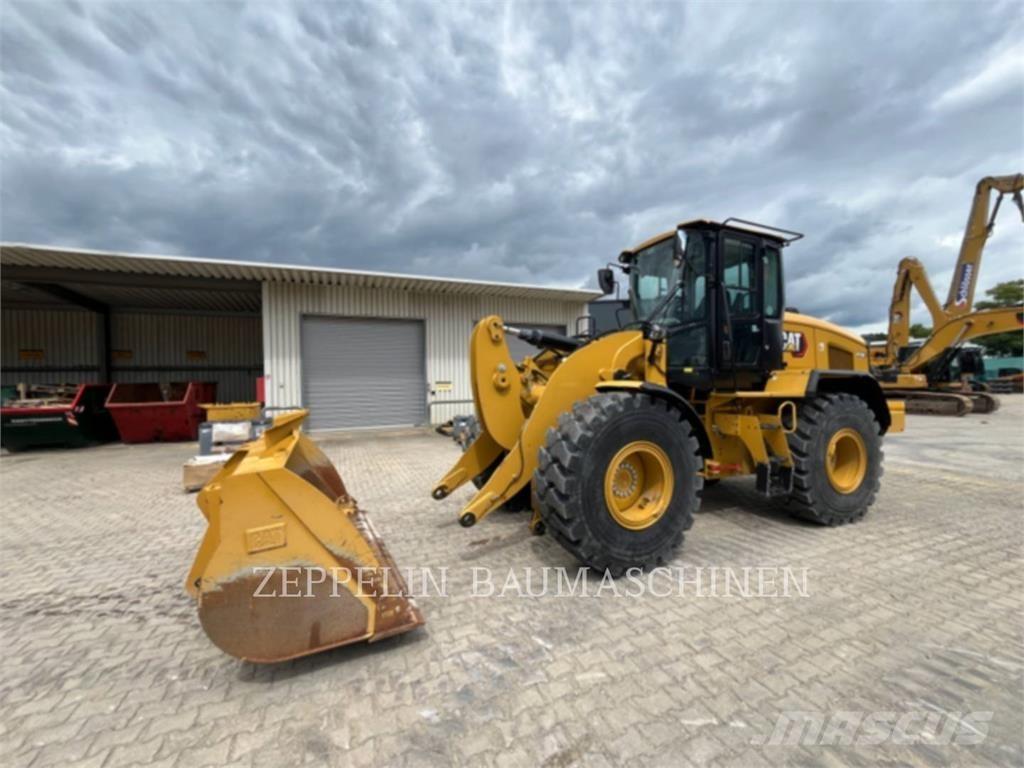 CAT 926M Rataslaadurid