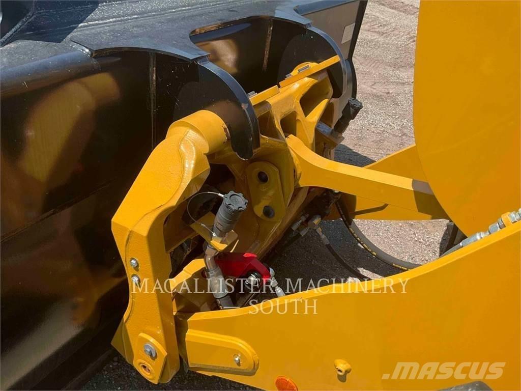 CAT 926M Rataslaadurid