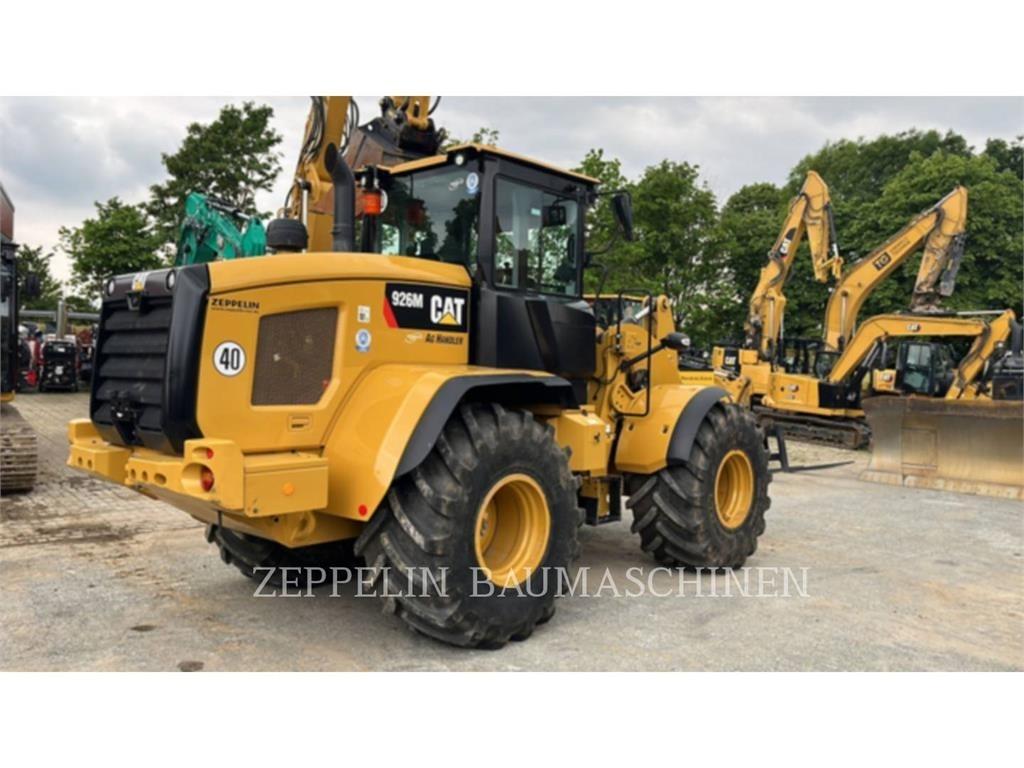CAT 926M Rataslaadurid
