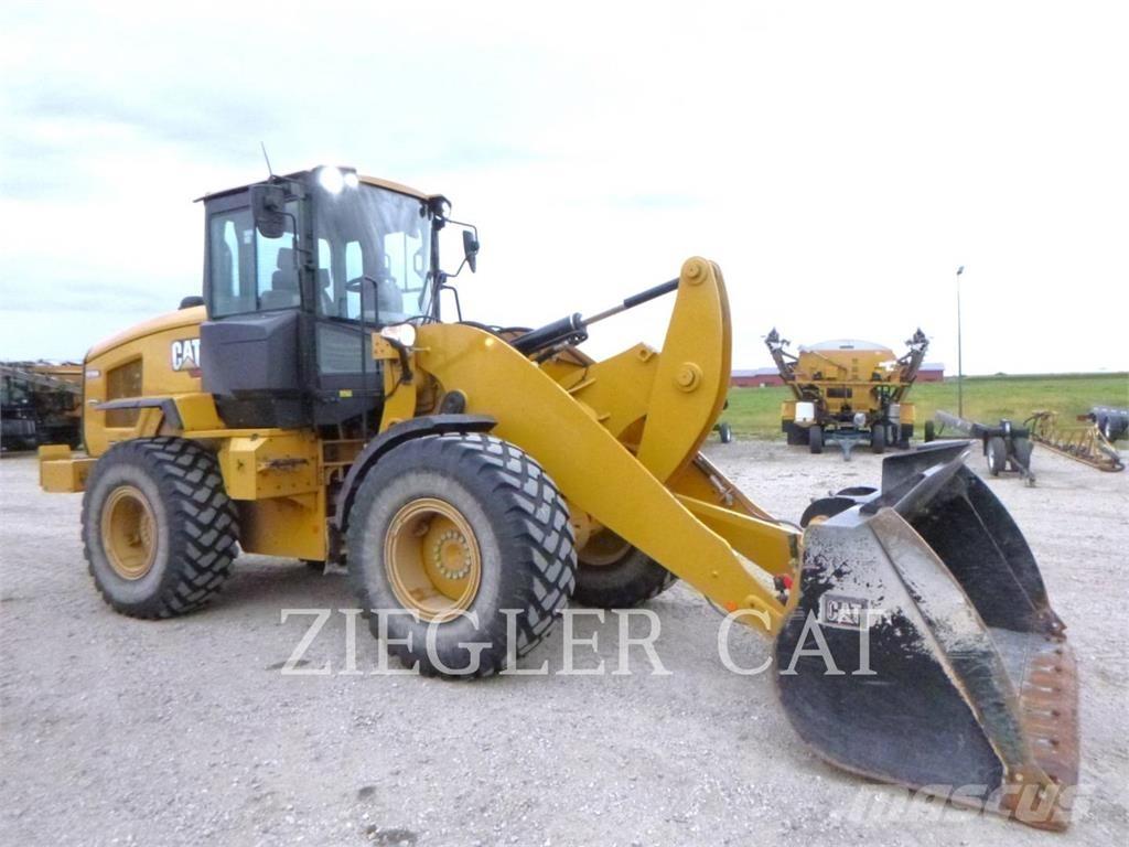 CAT 926M Rataslaadurid
