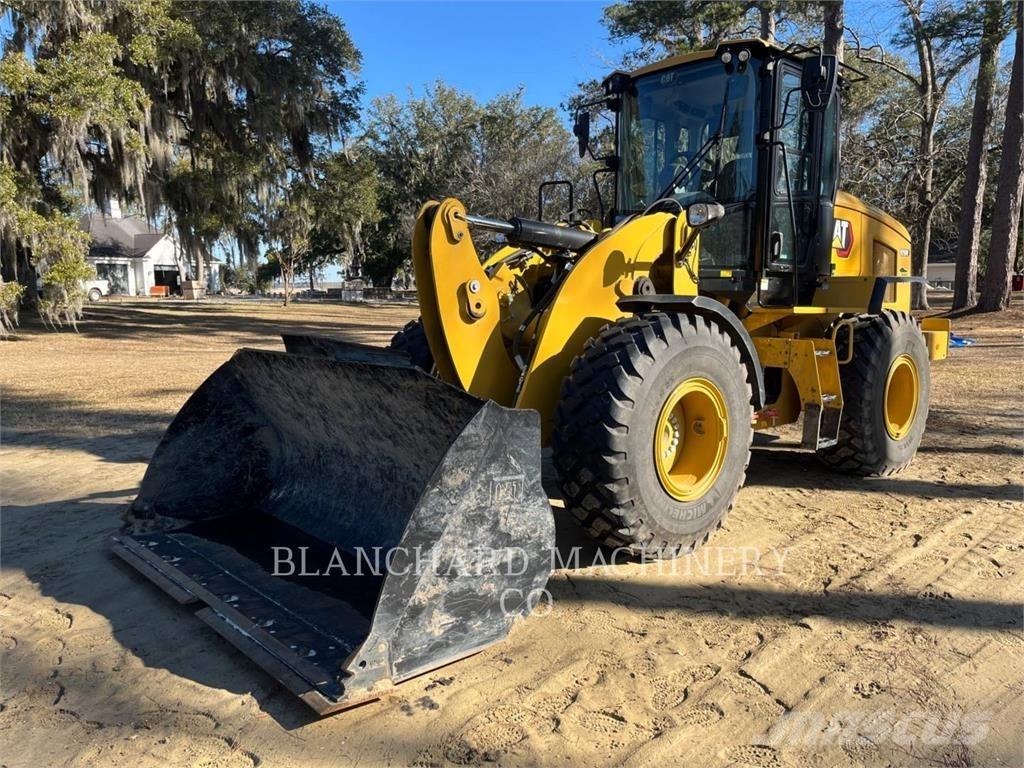 CAT 926M Rataslaadurid