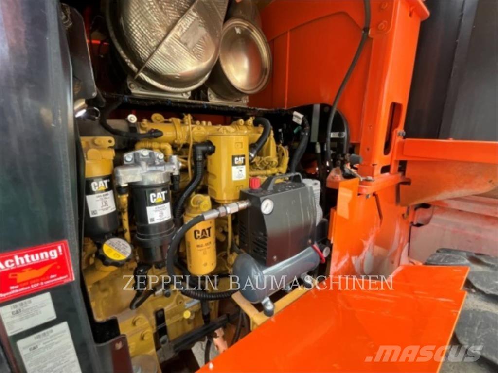 CAT 926M Rataslaadurid