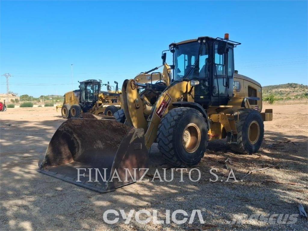 CAT 926M Rataslaadurid