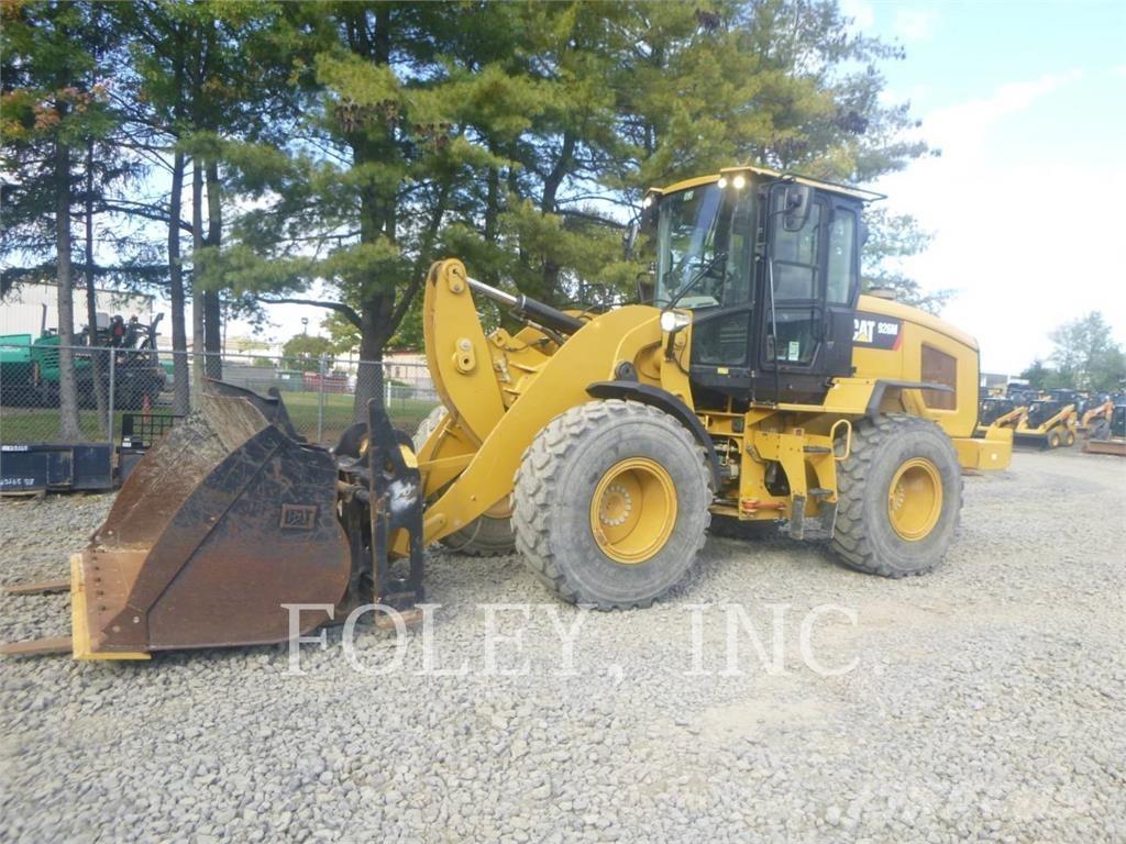 CAT 926M Rataslaadurid