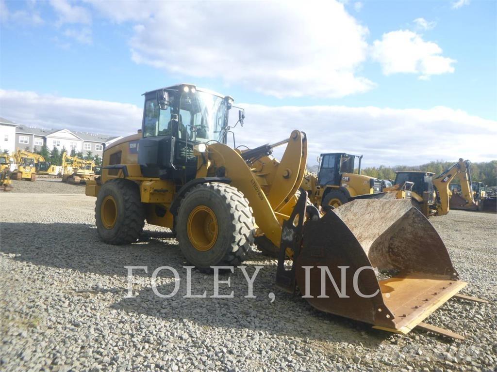 CAT 926M Rataslaadurid