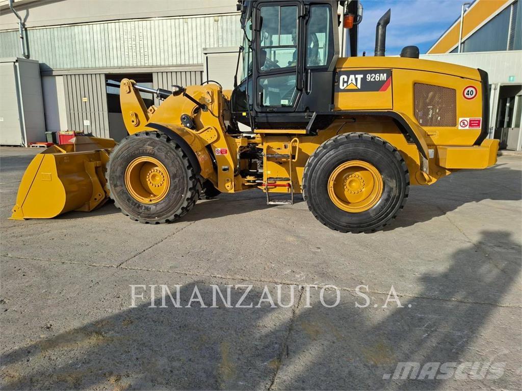 CAT 926M Rataslaadurid