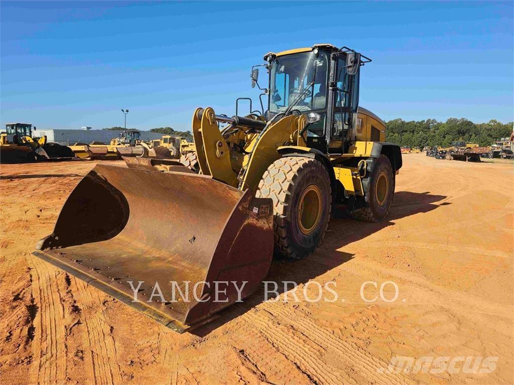 CAT 926M Rataslaadurid