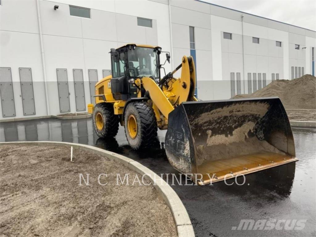 CAT 926M HL Rataslaadurid