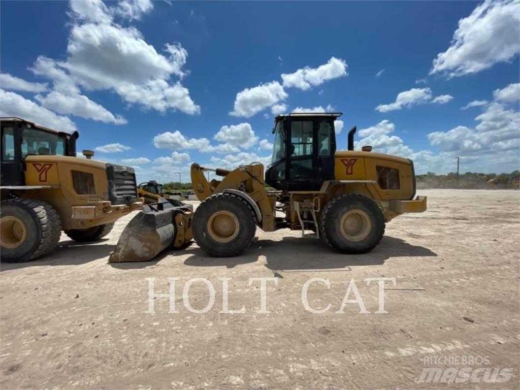 CAT 926M QC Rataslaadurid