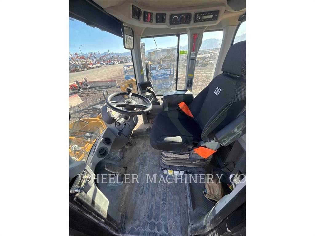 CAT 926M QC Rataslaadurid