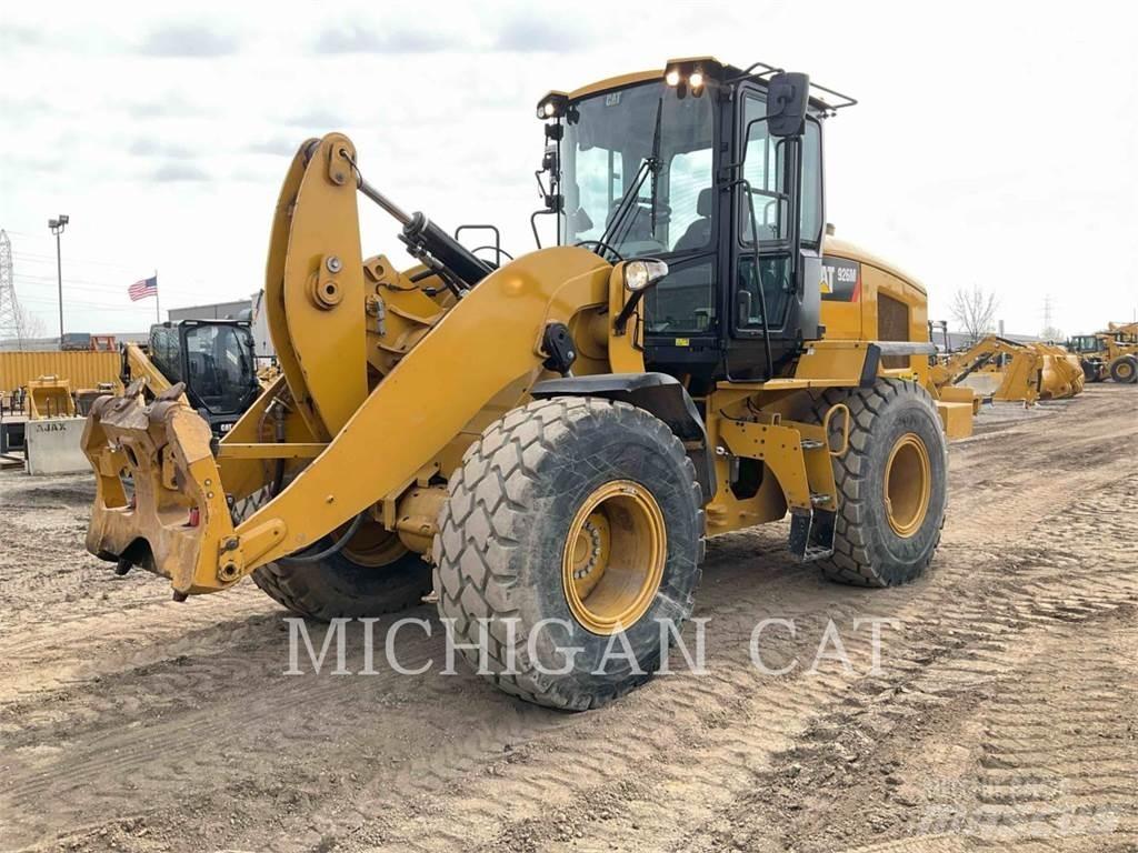 CAT 926M RQ Rataslaadurid