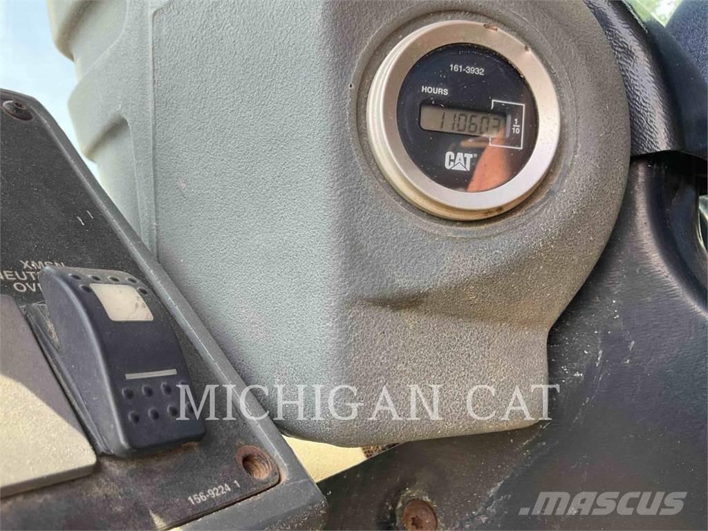 CAT 928G Rataslaadurid