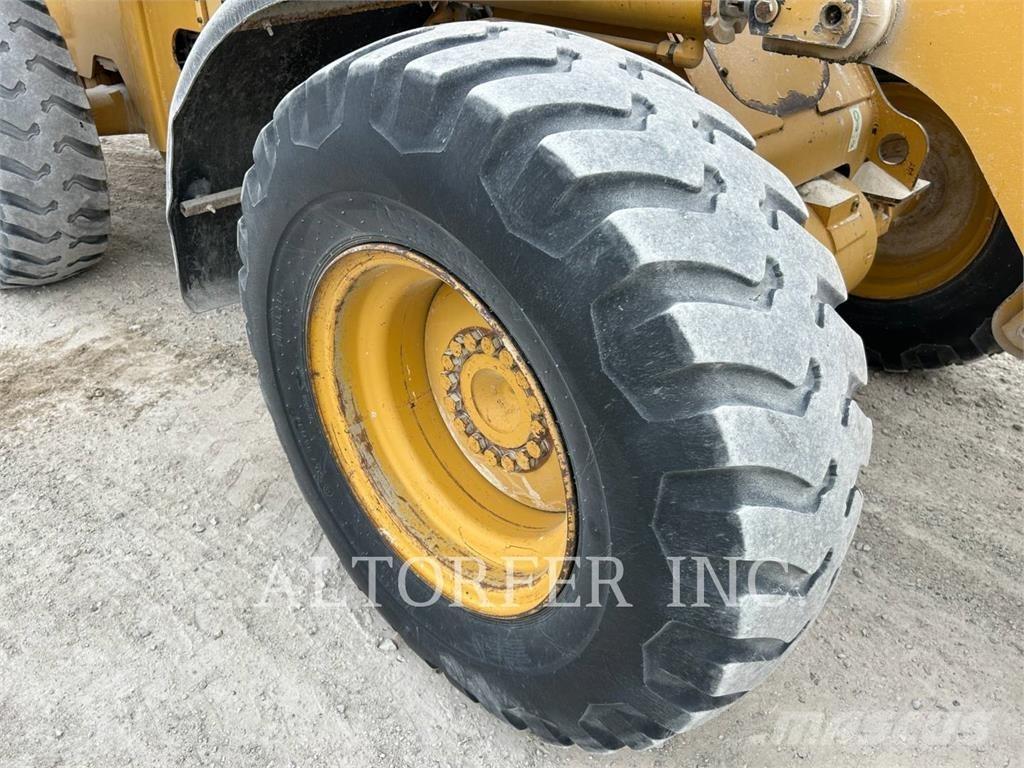 CAT 928G Rataslaadurid