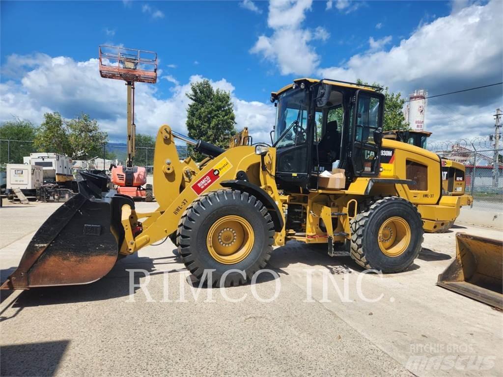 CAT 930 Rataslaadurid