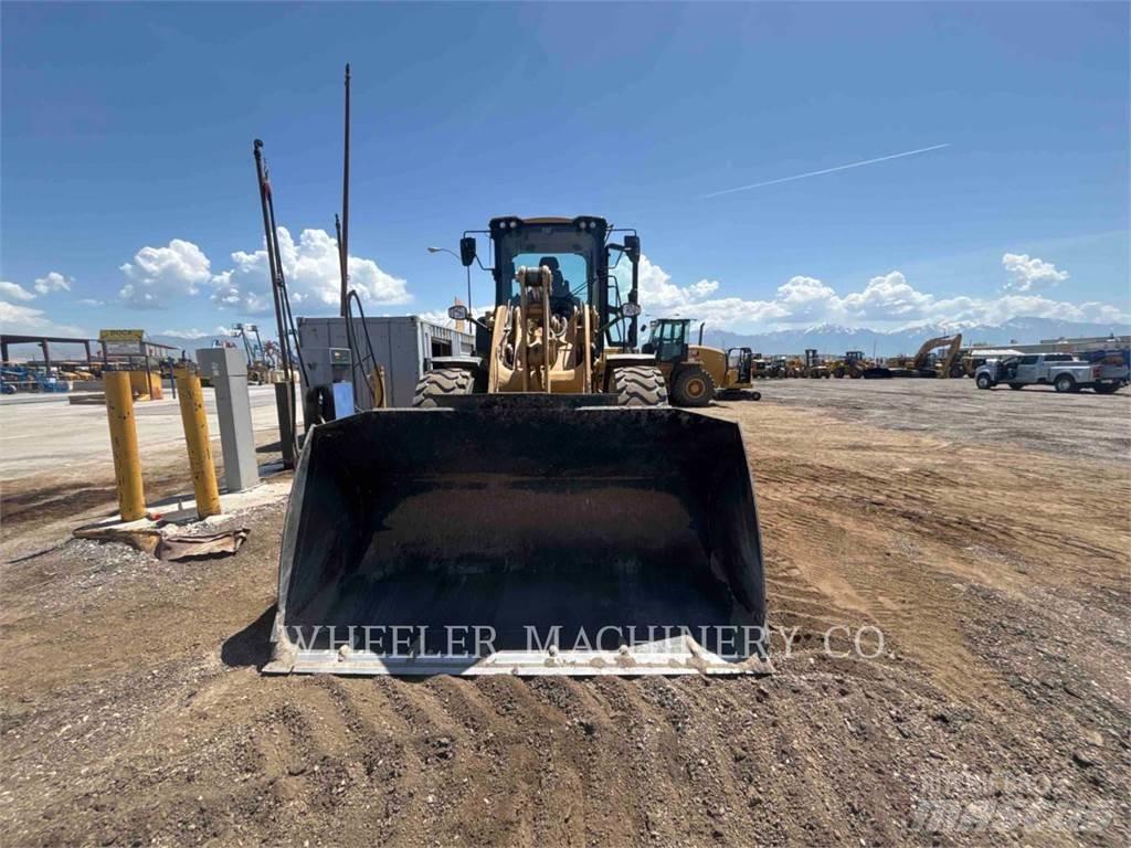 CAT 930 QC Rataslaadurid