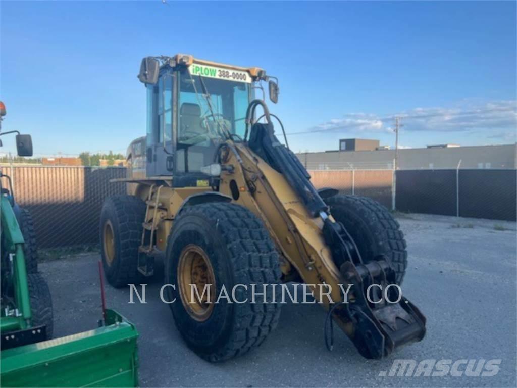 CAT 930H Rataslaadurid