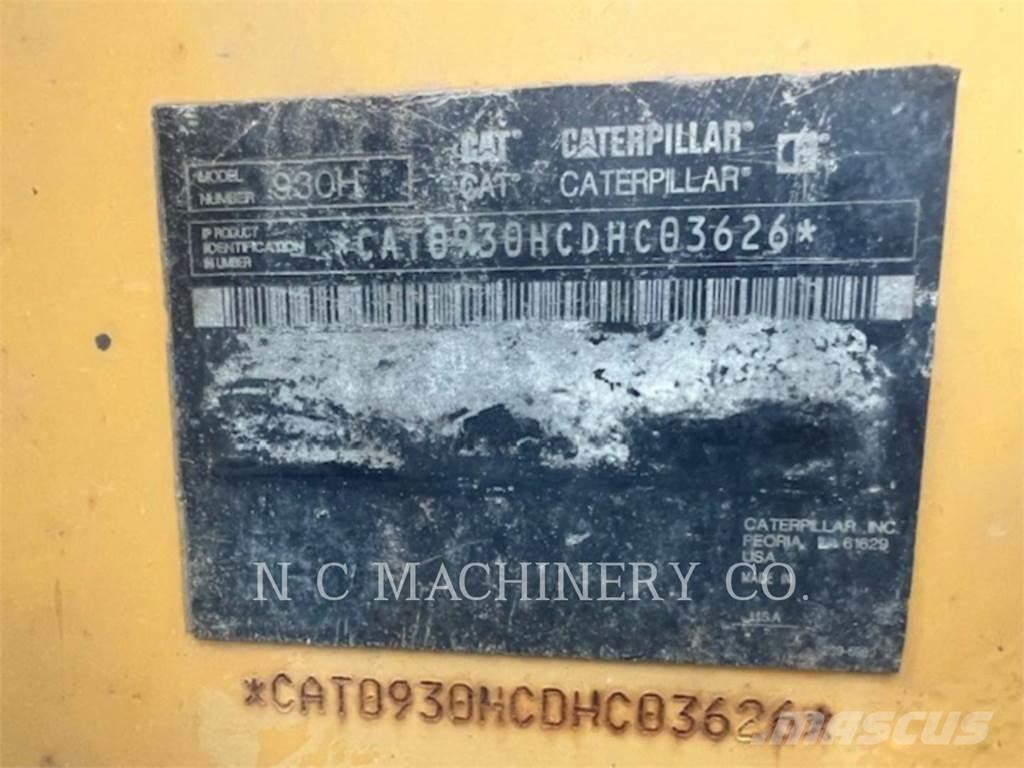 CAT 930H Rataslaadurid