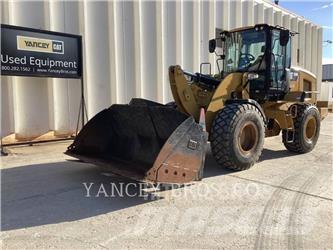 CAT 930M Rataslaadurid