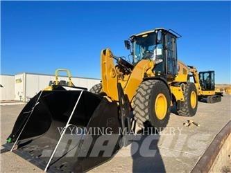 CAT 930M Rataslaadurid