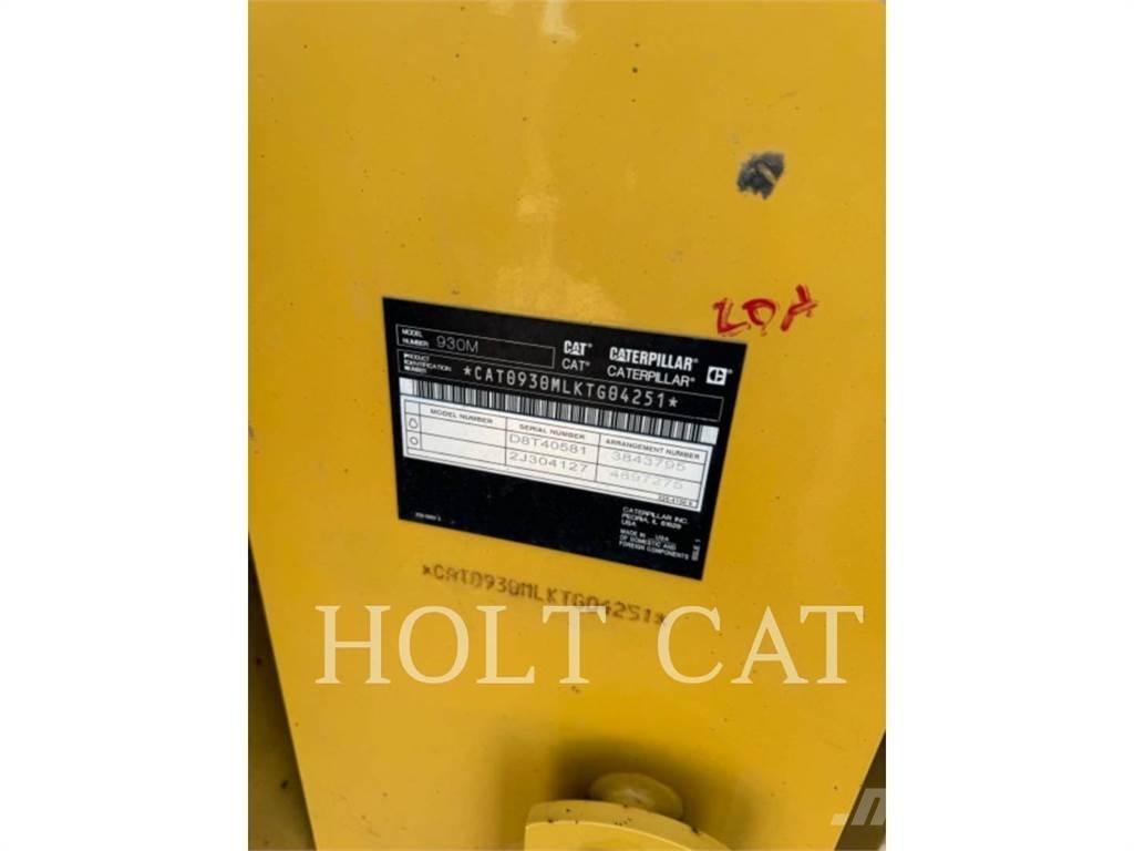 CAT 930M Rataslaadurid