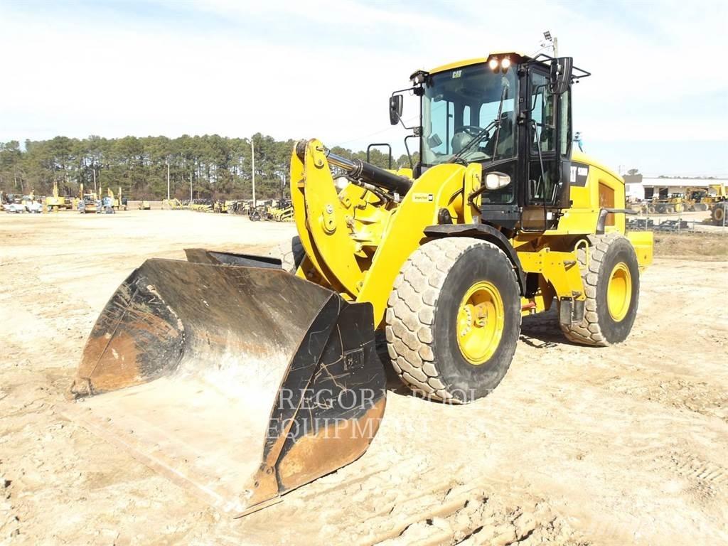 CAT 930M Rataslaadurid