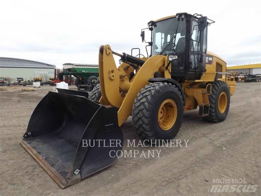 CAT 930M Rataslaadurid