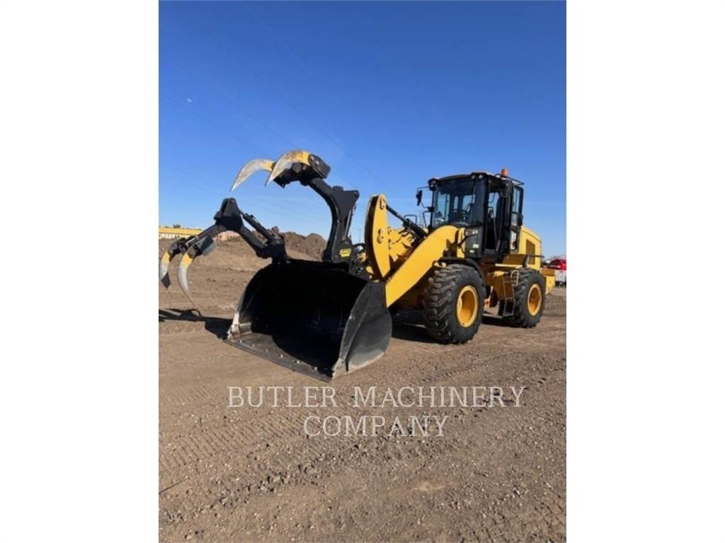 CAT 930M Rataslaadurid