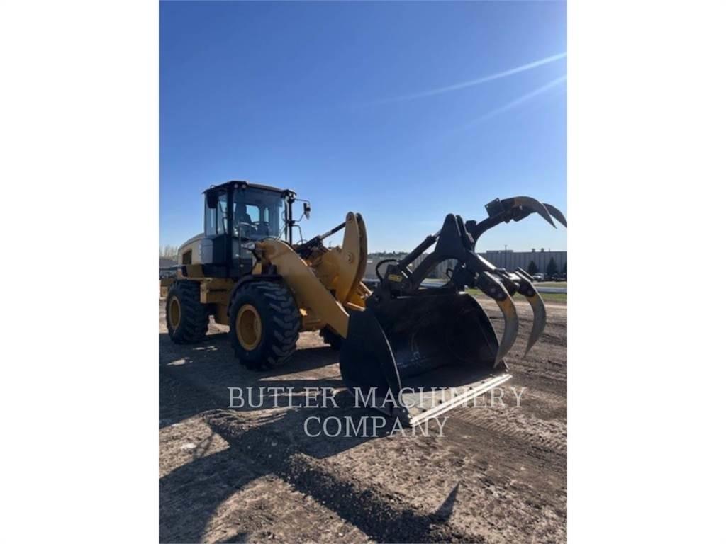 CAT 930M Rataslaadurid