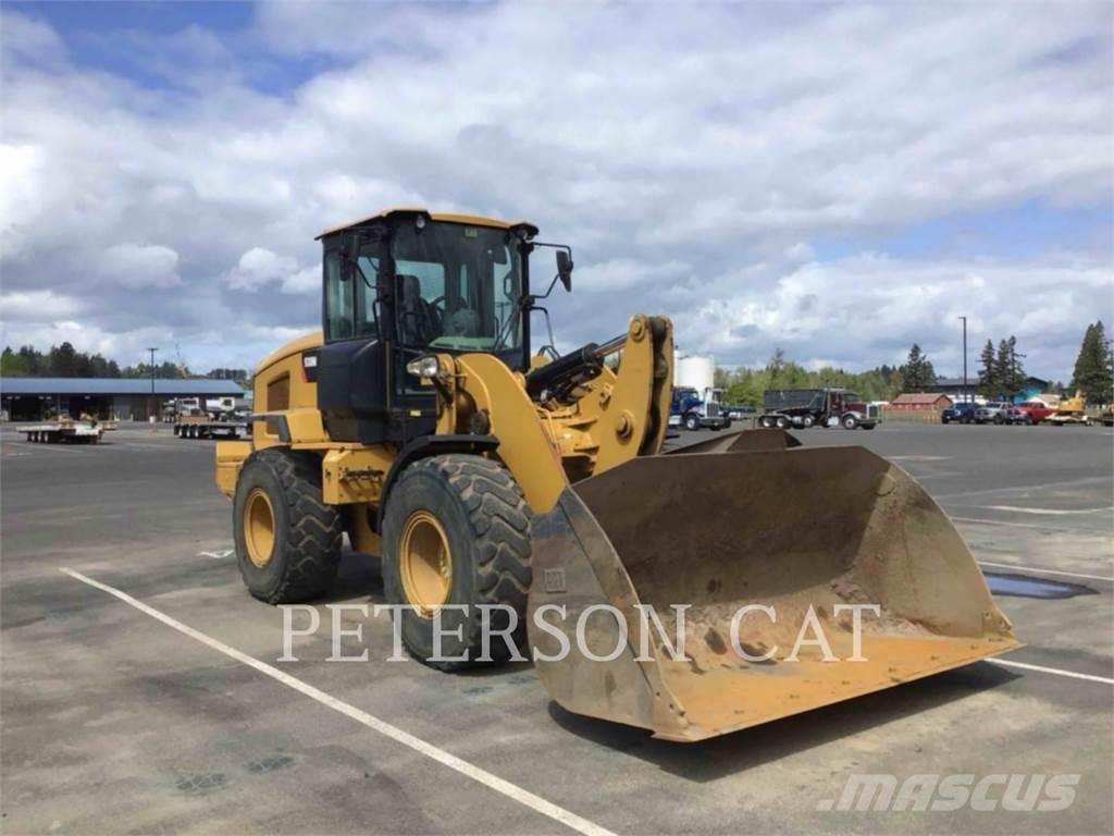 CAT 930M Rataslaadurid