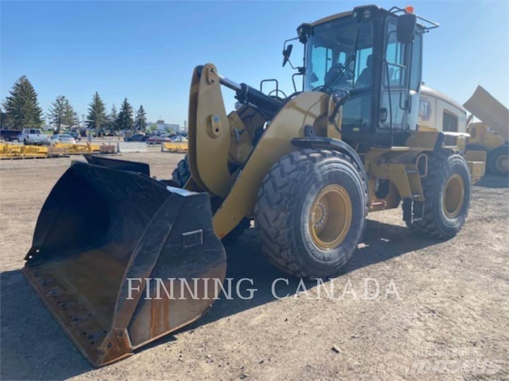 CAT 930M Rataslaadurid