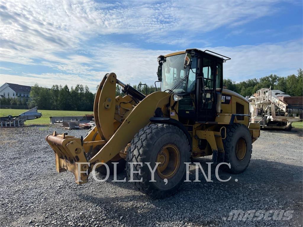 CAT 930M Rataslaadurid