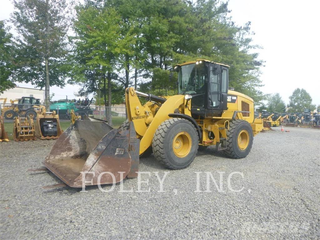CAT 930M Rataslaadurid
