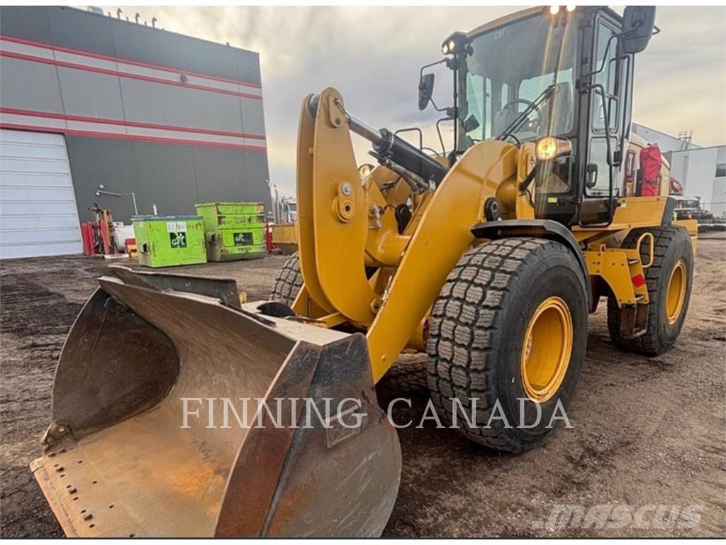 CAT 930M Rataslaadurid