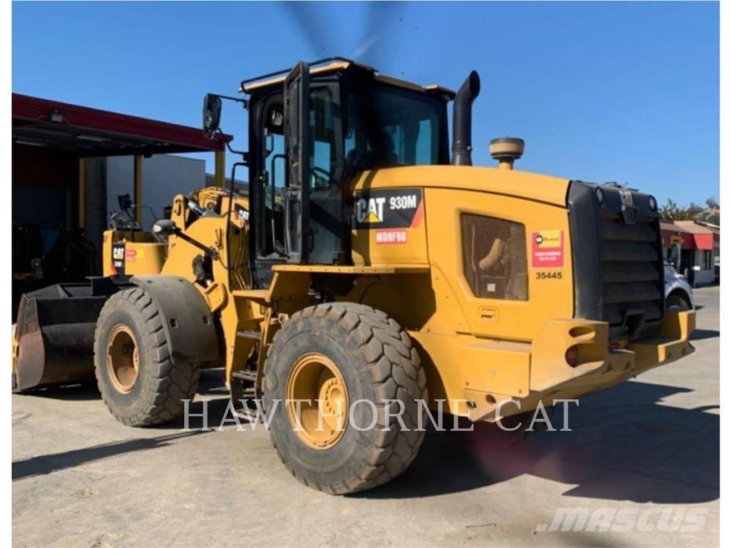 CAT 930M Rataslaadurid
