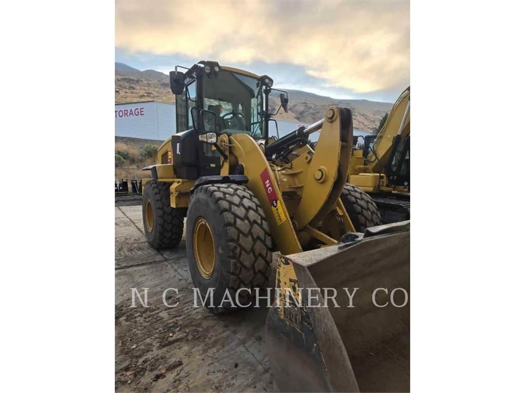 CAT 930M Rataslaadurid