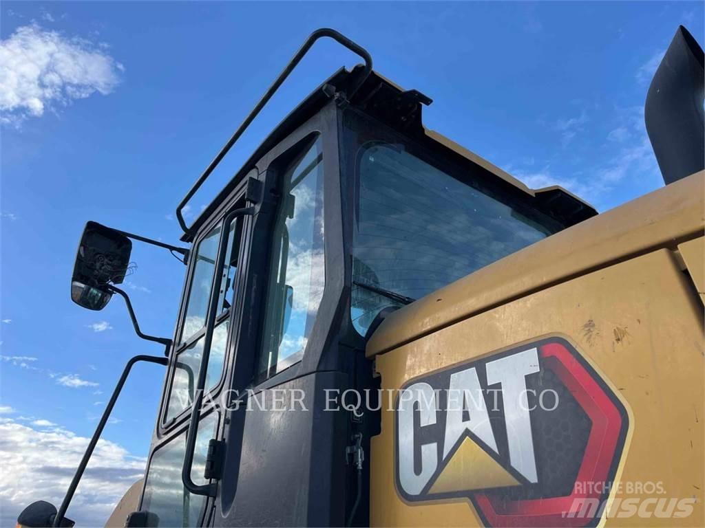 CAT 930M AG HL Rataslaadurid