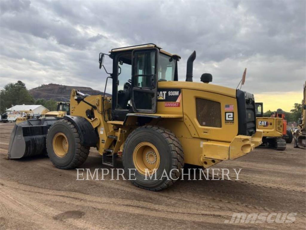 CAT 930M FC Rataslaadurid
