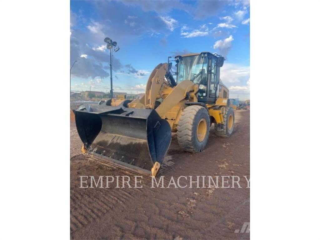 CAT 930M FC Rataslaadurid