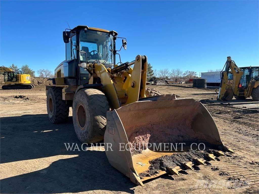 CAT 930M FC Rataslaadurid