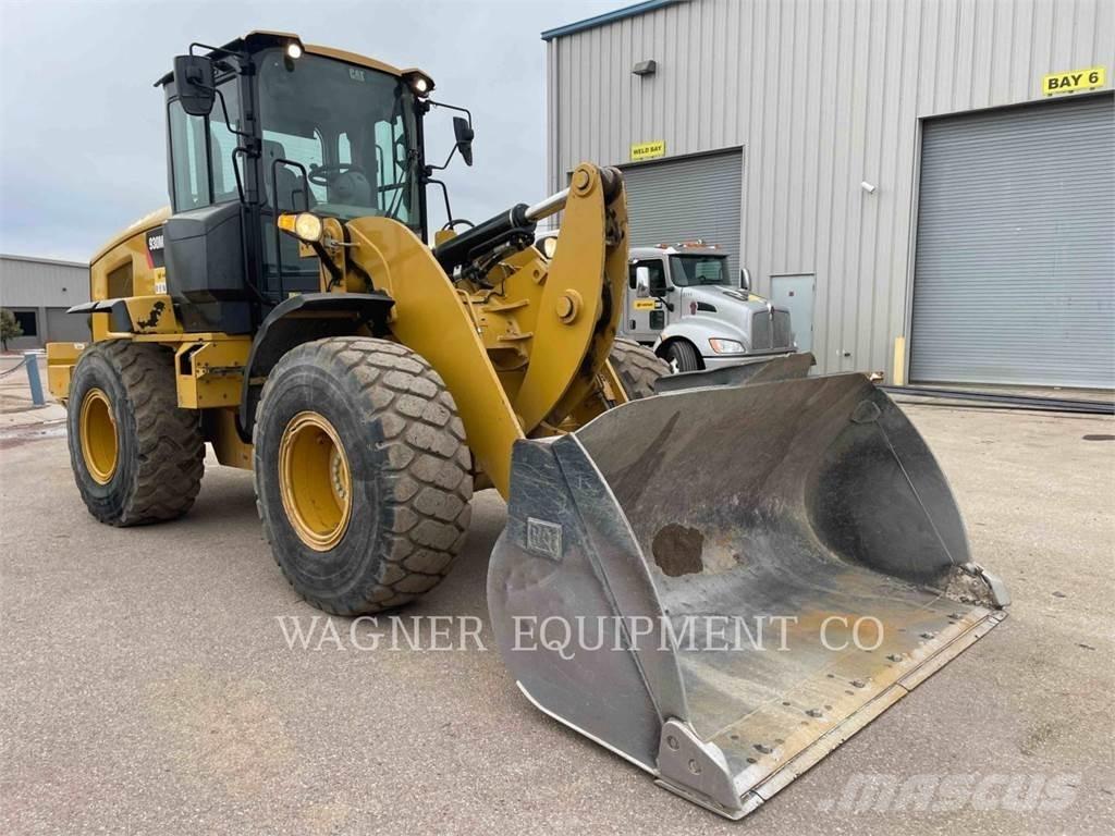 CAT 930M FC Rataslaadurid